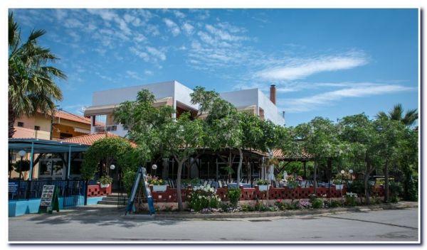 Studios and apartments Afrodite