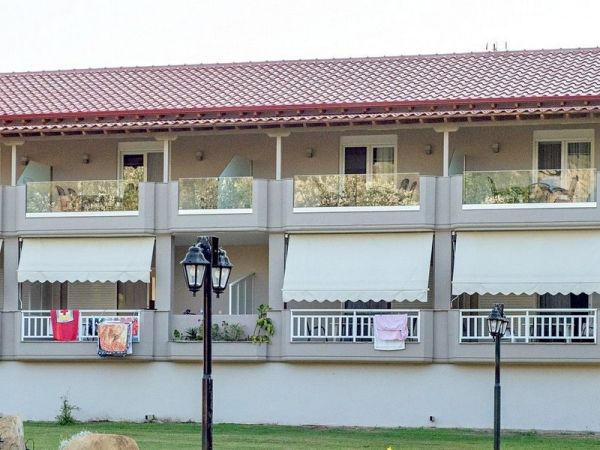 LINARAKI Camping Apartments and Bungalows